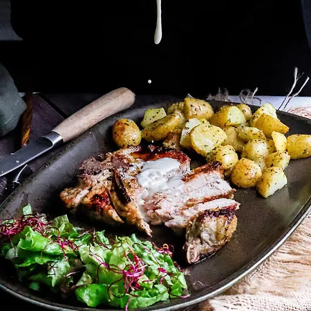 & Restaurant Des Remparts 3*