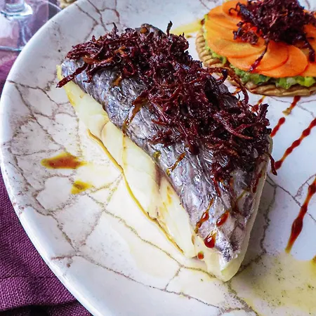 & Restaurant Des Remparts Otel