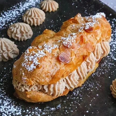 & Restaurant Des Remparts Otel