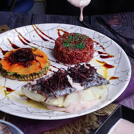 & Restaurant Des Remparts 3* Rochefort (Charente-Maritime)