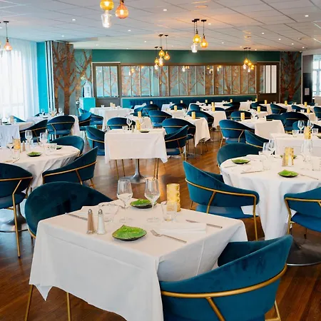 & Restaurant Des Remparts Otel Rochefort (Charente-Maritime)