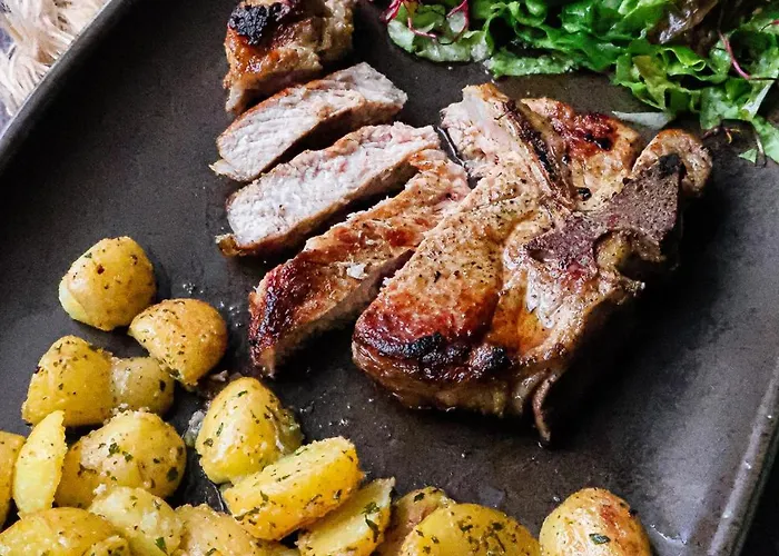 & Restaurant Des Remparts 3* Rochefort (Charente-Maritime)