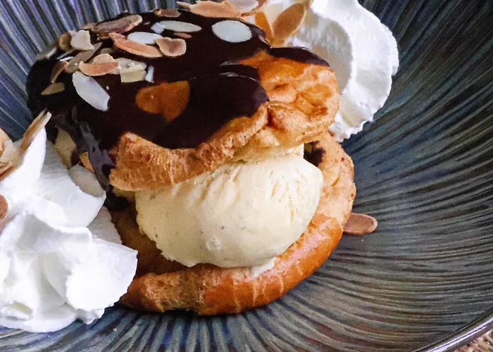 Hotel Hôtel&restaurant Des Remparts Rochefort