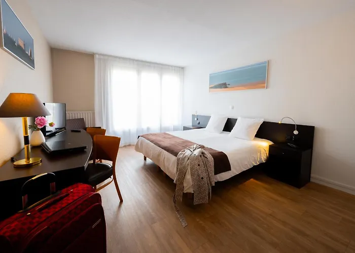 Hôtel&restaurant Des Remparts 3* Rochefort