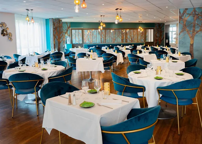 & Restaurant Des Remparts Hotel Rochefort (Charente-Maritime)