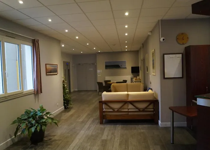 & Restaurant Des Remparts 3* Rochefort (Charente-Maritime)