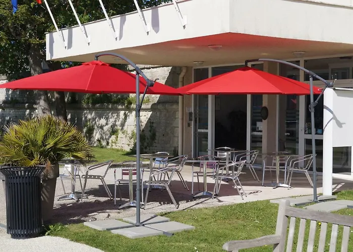 Hotel & Restaurant Des Remparts Rochefort (Charente-Maritime)